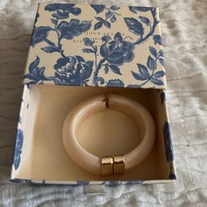 Sezane Leo Cream and Gold Bracelet